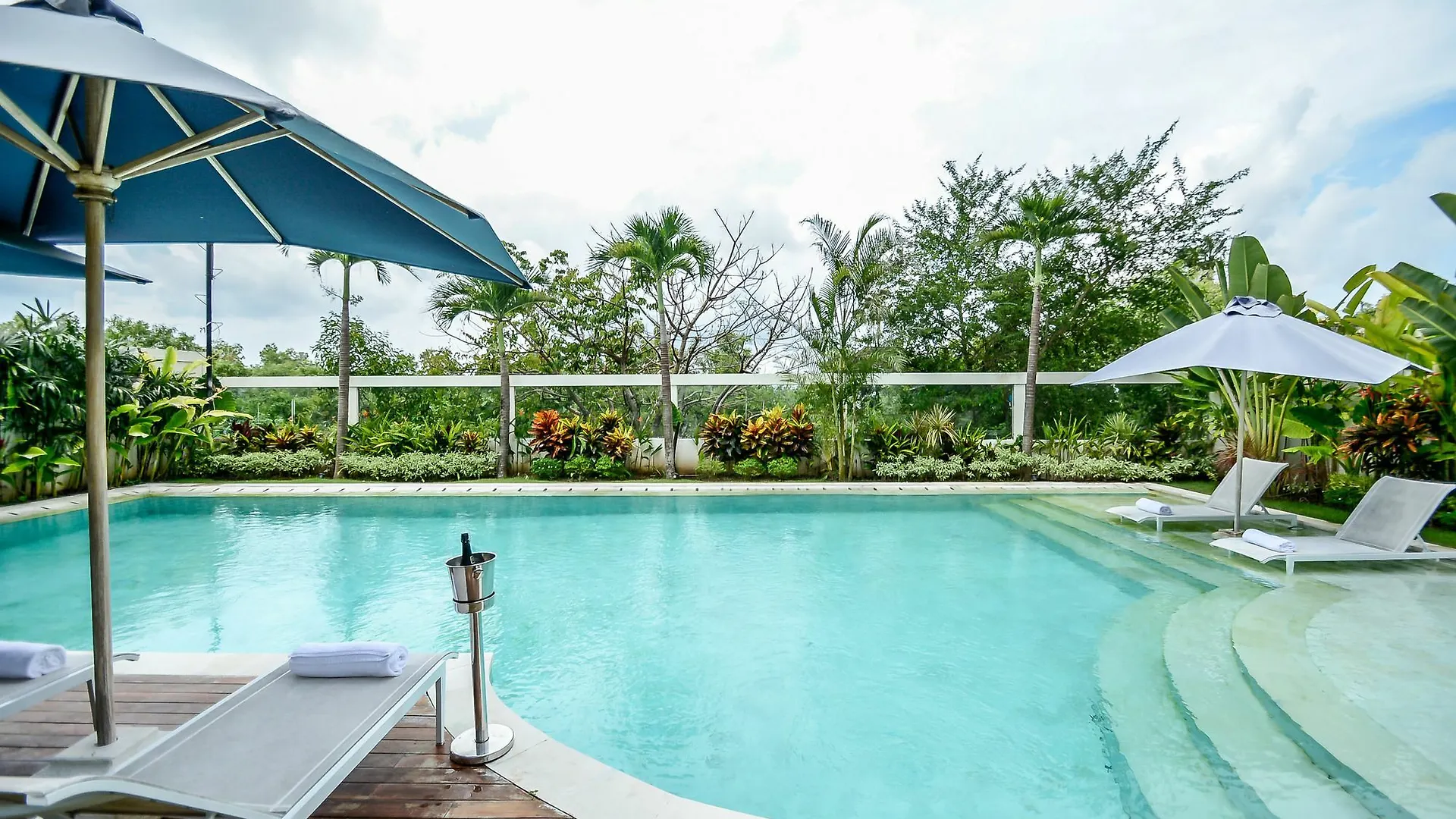 Villa The Alba Hills View Ungasan